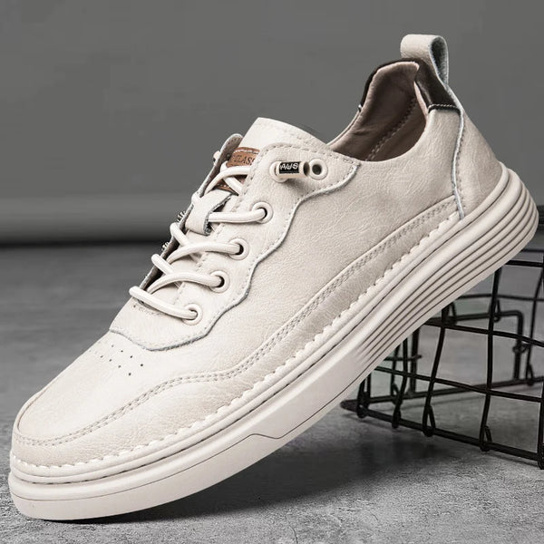 ESSENTIAL LEATHER SNEAKERS